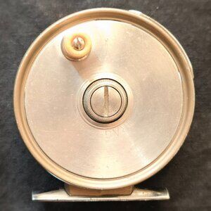 Vintage 1940s Higgins 311.3140 Fly Reel (=Ocean City 76) Hardy clone Clean NICE!